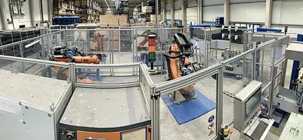Kuka/Genius KR300-R2500/KR60-3/HWI408 Schweißzelle – RESALE