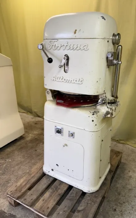 Diosna Automat A3 BrÃ¶tchenpresse – RESALE