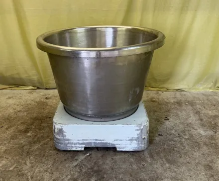 Werner & Pfleiderer UC 80 Kessel Chargenkneter – RESALE