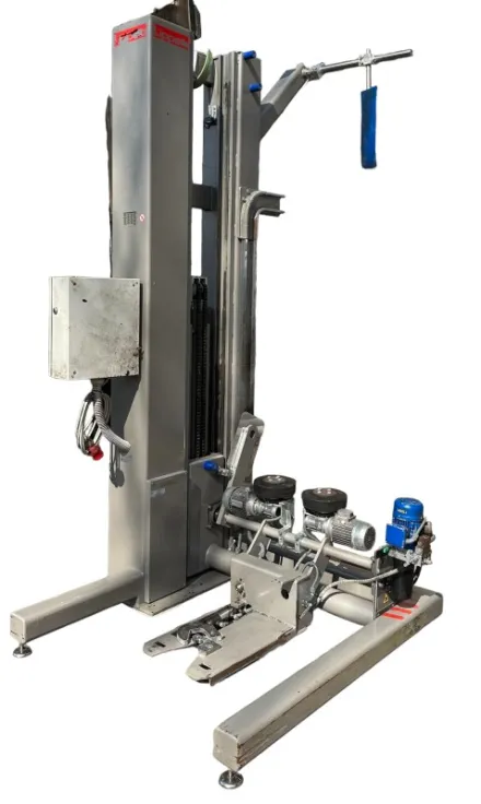 Lippelt BLT 240 FS Hebekipper – RESALE