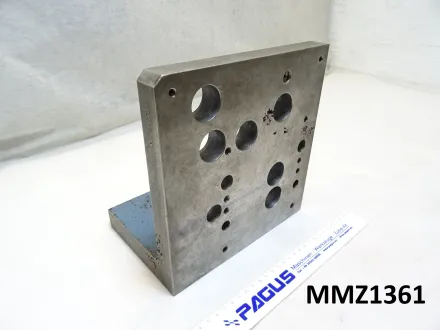 Winkeltisch 220 x 225 – RESALE