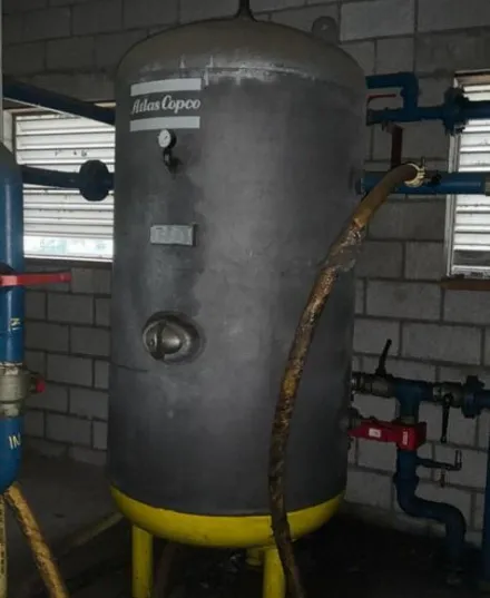 Atlas-Copco 1500 liter tank pressure vessel Angetriebene Baugruppen / Kompressoren – RESALE
