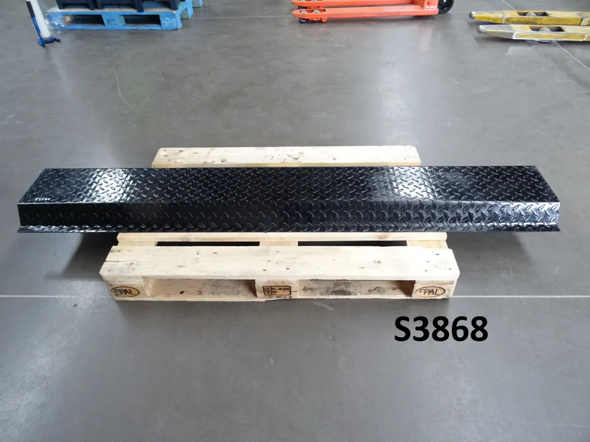 Kabelabdeckung 1995 x 390 x 80 mm