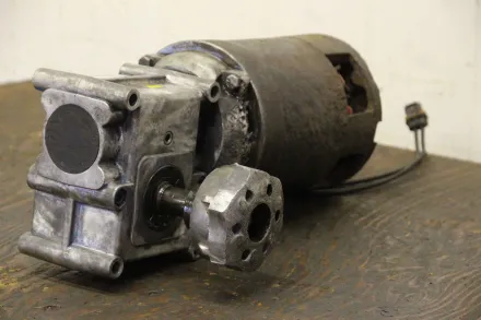 Ohio C-561339X8829 Permanent Magnet Motor – RESALE