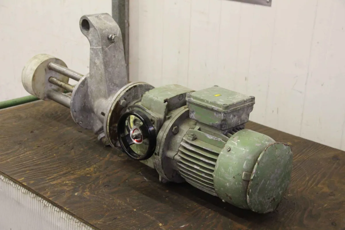 Stöber HEW R27-0000-110-4 Lackpumpe