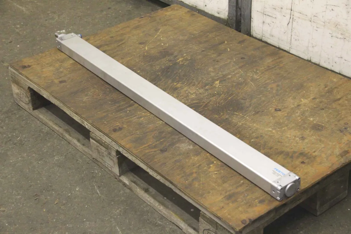 Festo DZH-50-1070-PPV-A Pneumatikzylinder