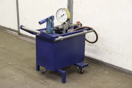 Ju- Gerätefabrik 40 bar Prüfpumpe – RESALE