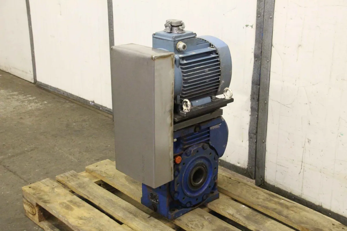 Rossi RV125U02B Getriebemotor 5,5 kW 99 U/min