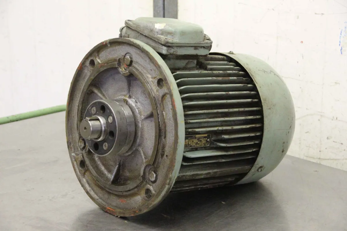 Caenaho 4A132S4Y3 Elektromotor 7,5 kW 1450 U/min