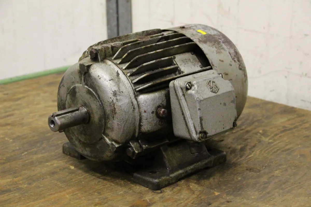 EP ASI 112 M-28-2 Elektromotor 4 kW 2940 U/min