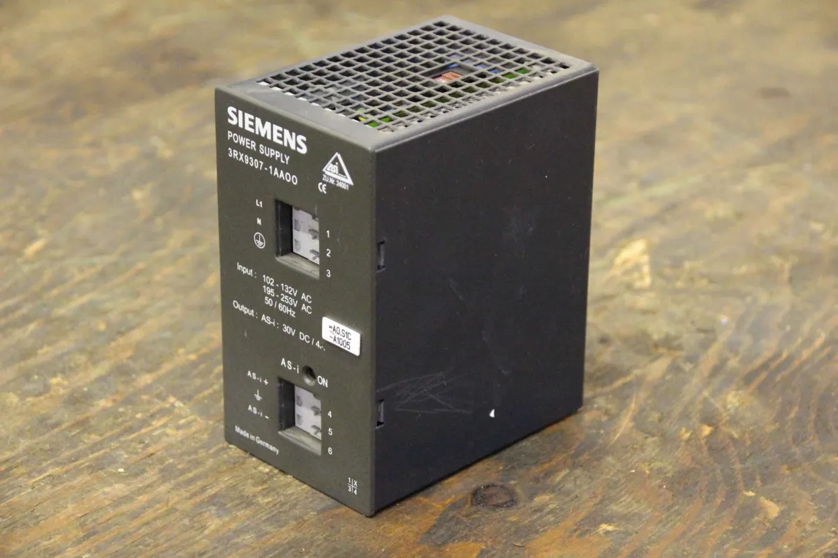 Siemens 3RX9307-1AAOO Stromversorgung, Netzteil