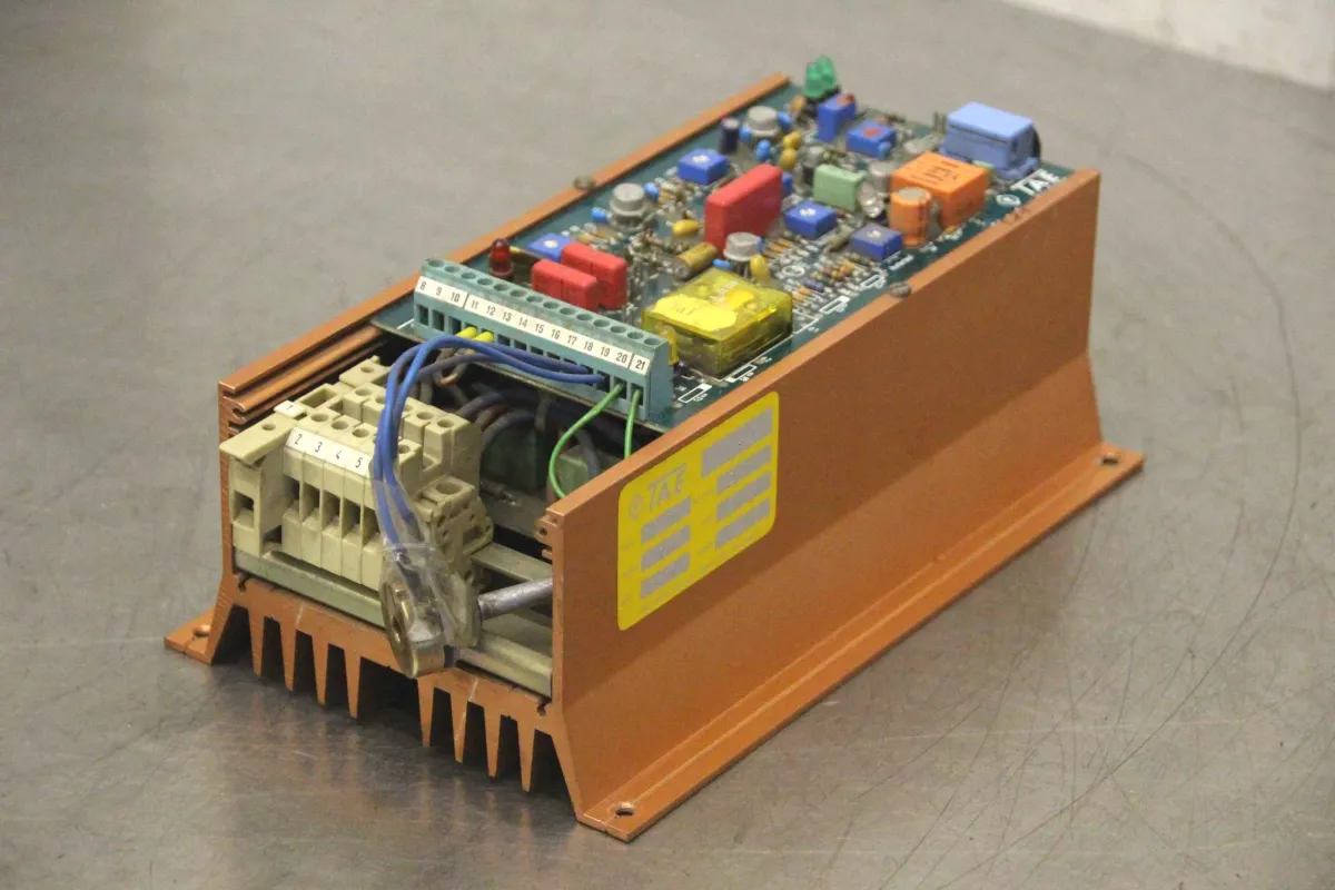 TAE TA-1 Frequenzumrichter 1 kW