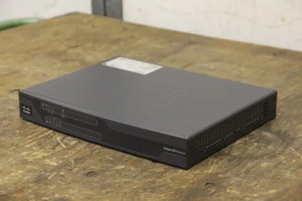 Cisco C881-K9 Router – RESALE
