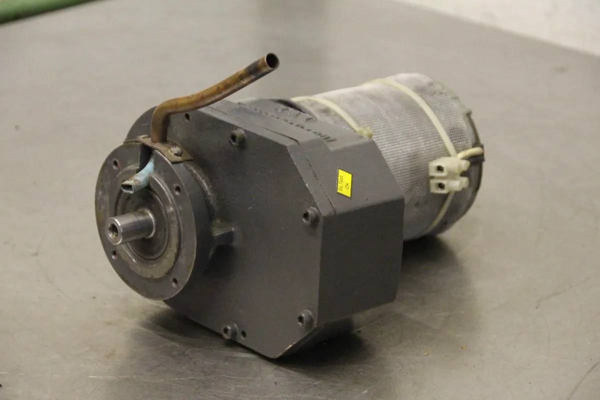 Bap Antriebstechnik STG 051-07/000 Getriebemotor 0,65 kW