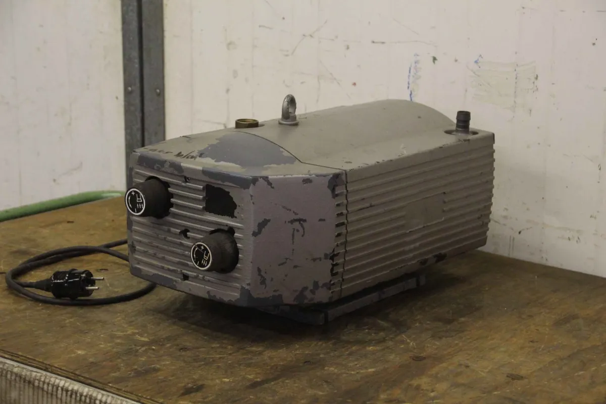 Becker VT 4.40 Vakuumpumpe 1,25 kW 40 m³/h