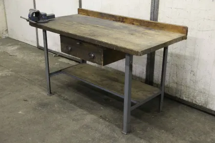 1500/730/H920 mm Werkbank mit Schraubstock – RESALE