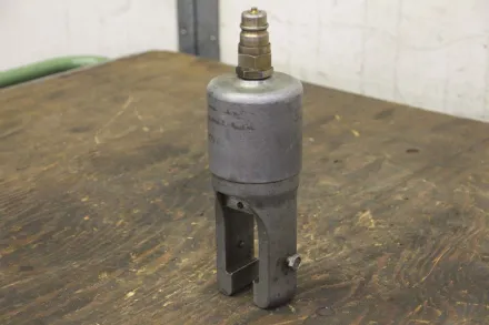 Orsta PY10  ND320 Presszange hydraulisch – RESALE