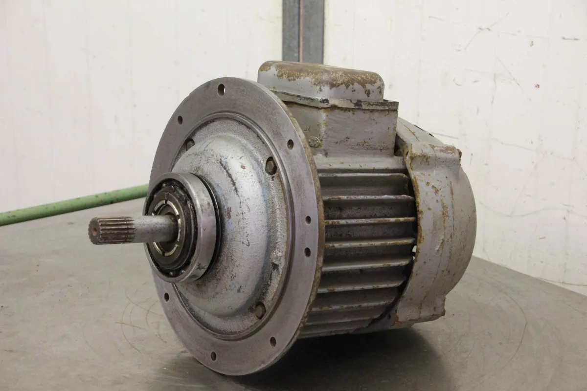 Balkancar KR 2011-6 electric motor 4.5 kW 920 rpm