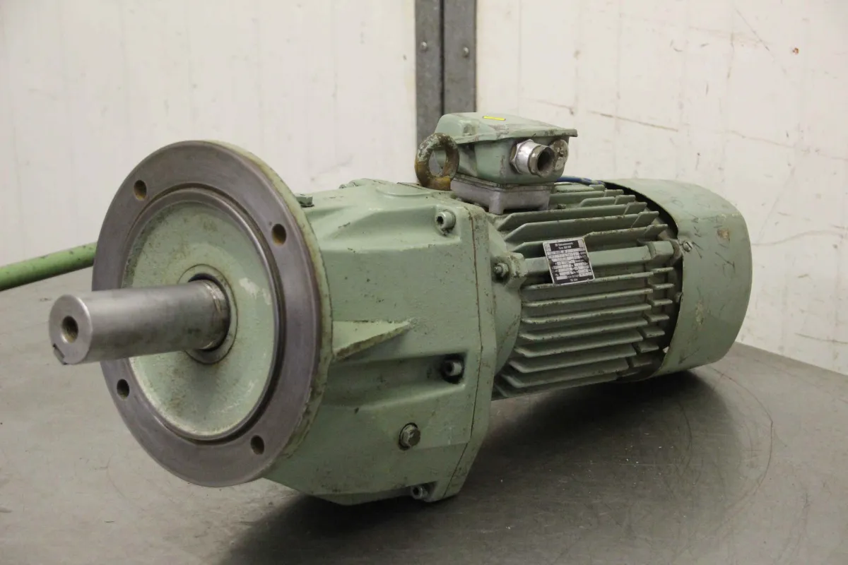 VEM ZG3 BMRZ 90 L 4-8 Getriebemotor 1,0/0,6 kW 80/40 U/min