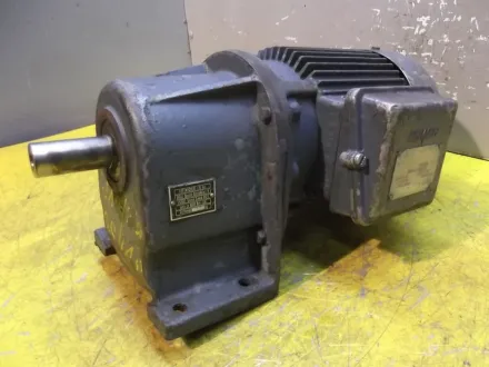 Bauer DKP8420/200IX Getriebemotor 0,8/1 kW 114/228 U/min – RESALE