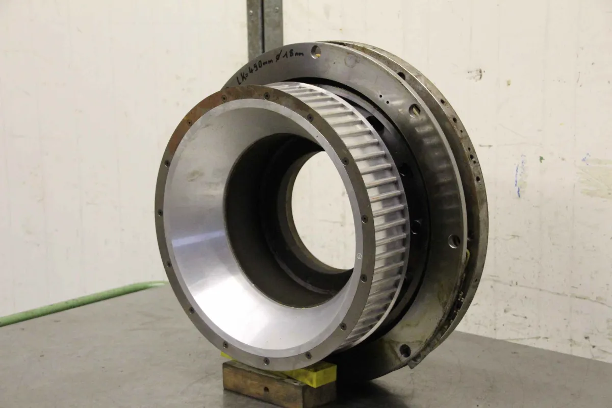 520/520/H200 mm Drehkranz mit Zahnriemenscheibe