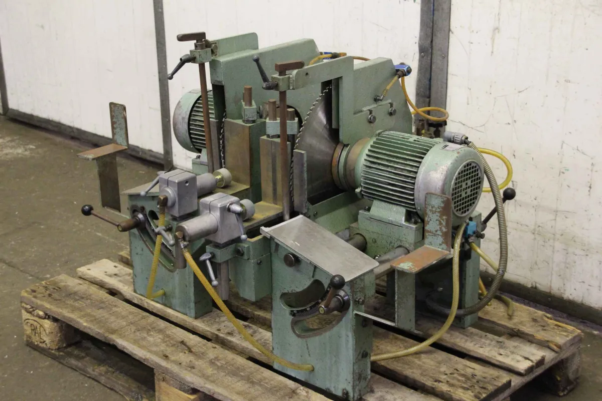 2,5 kW 2850 U/min Doppelgehrungssäge (nur Sägeeinheiten)