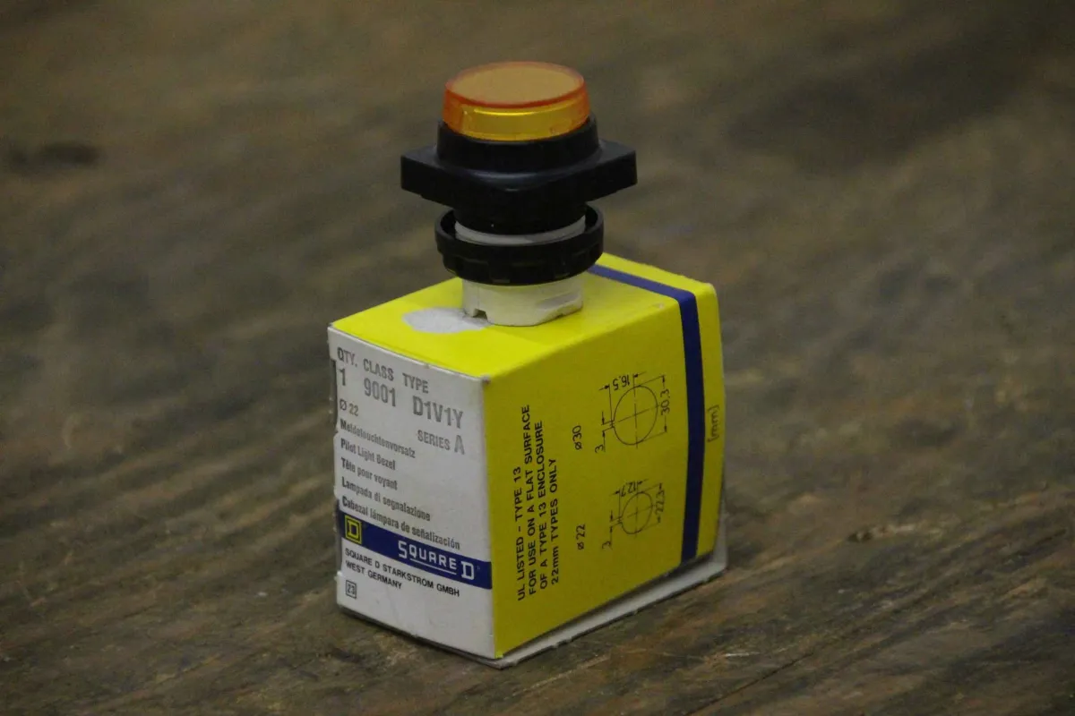 Square D D1V1Y Indicator light attachment