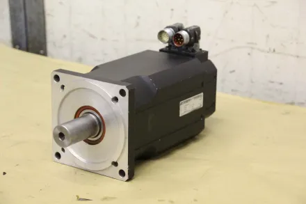 Beckhoff AM3563-0040 Servomotor 3,42 kW 3000 U/min – RESALE