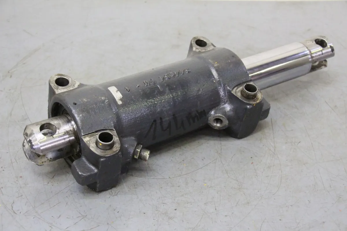Unbekannt 55 x 144 Lenkzylinder