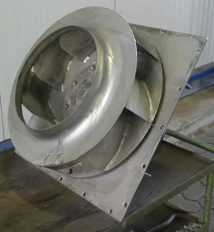 Edelstahl Lüfter 550 mm Druckgebläse 2,2 kW – RESALE