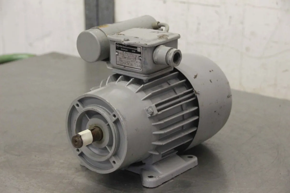 VEM EAK 80.1/2-FK14 Elektromotor 0,4 kW 2910 U/min