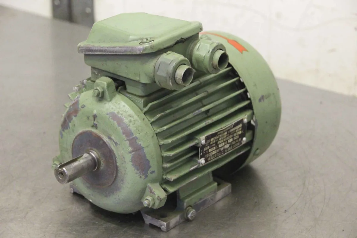 4AX71A4V3 Electric motor 0.55 kW 1370 rpm