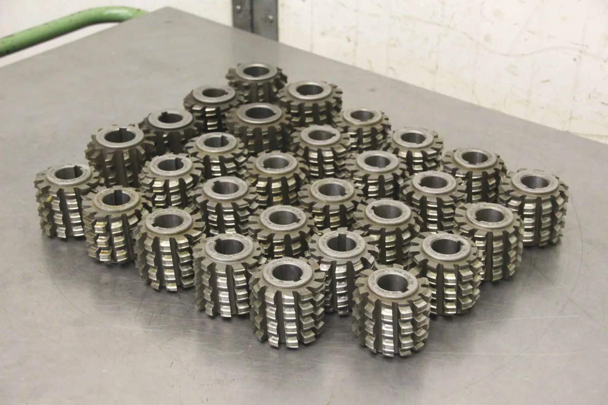 WMW PWS Aufnahme 27/32 mm Modulfräser Keilwellen-Wälzfräser 29 Stück