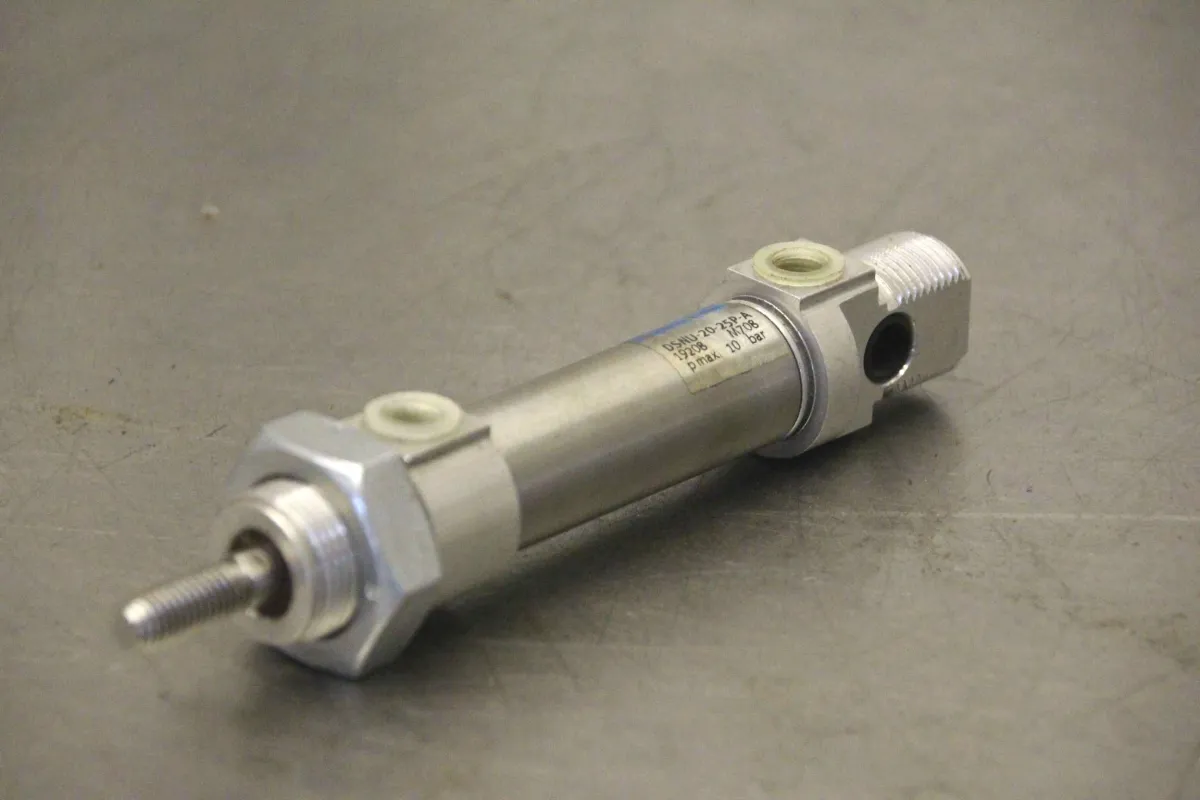 Festo DSNU-20-25P-A Pneumatikzylinder