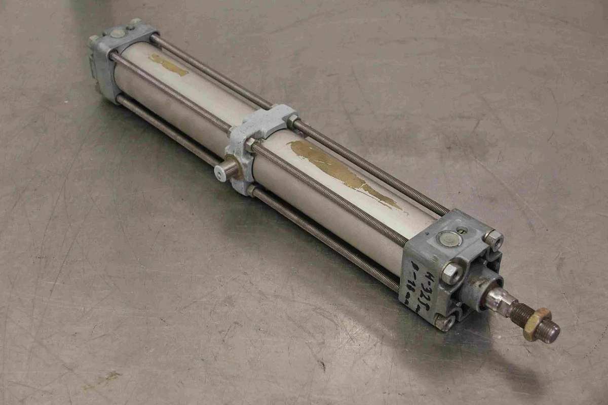 Rexroth Hub 325 mm Pneumatikzylinder