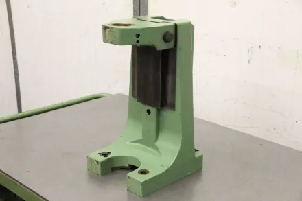 Bohrung 56 mm Gegenlager für Fräsmaschine – RESALE