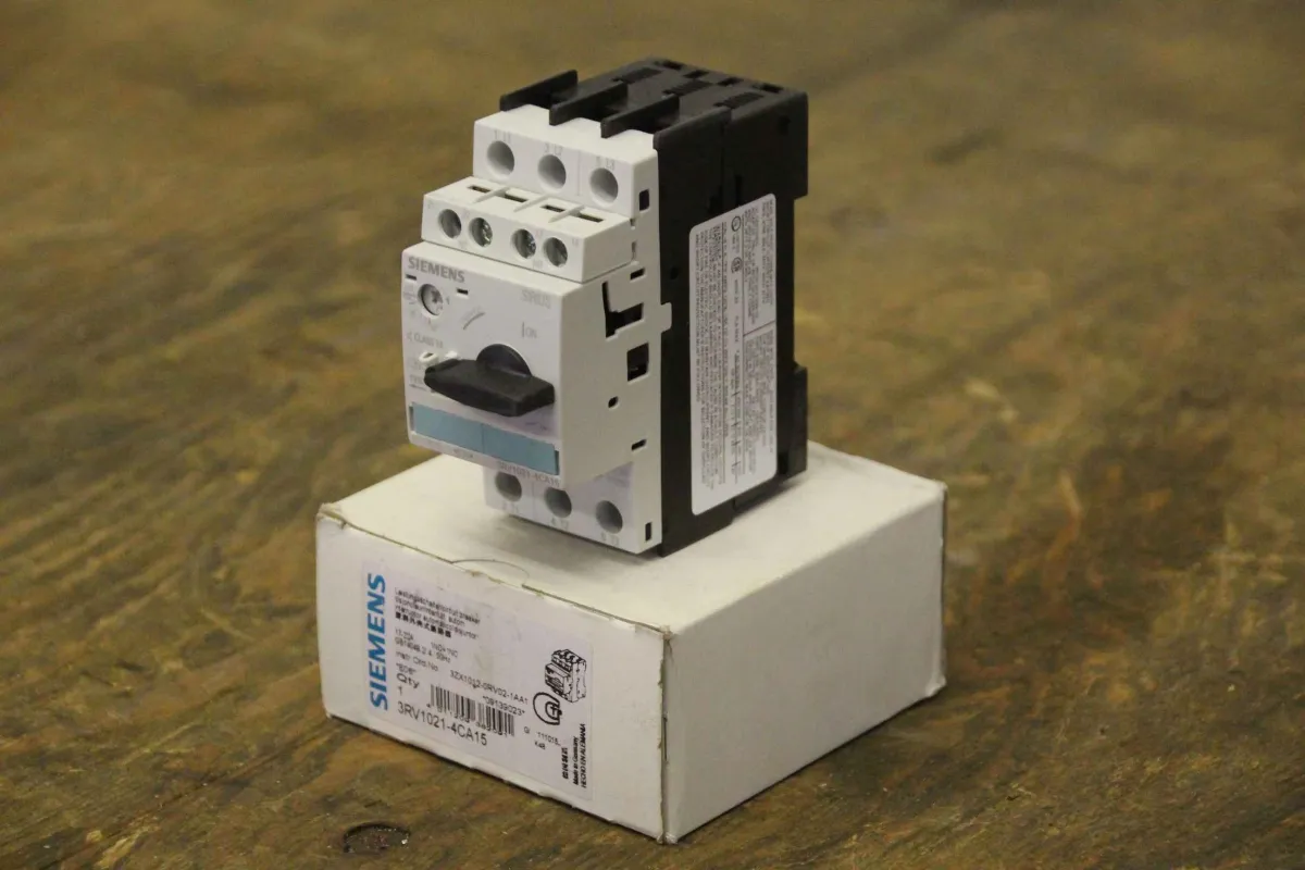 Siemens 3RV1021-4CA15 Leistungsschalter