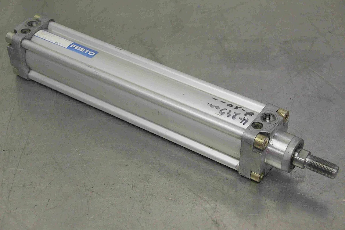 Festo DNU-50-250-PPV-A Pneumatikzylinder