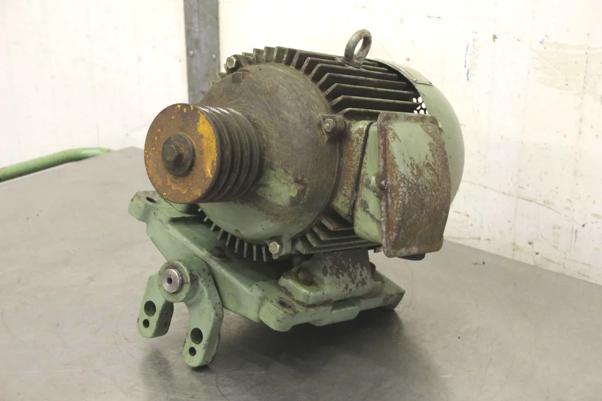VEM KR 132. 1/2 Elektromotor 5,5 kW 2870 U/min