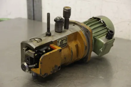 WMW Heckert FHKN 3311 Spannvorrichtung elektrohydraulisch – RESALE