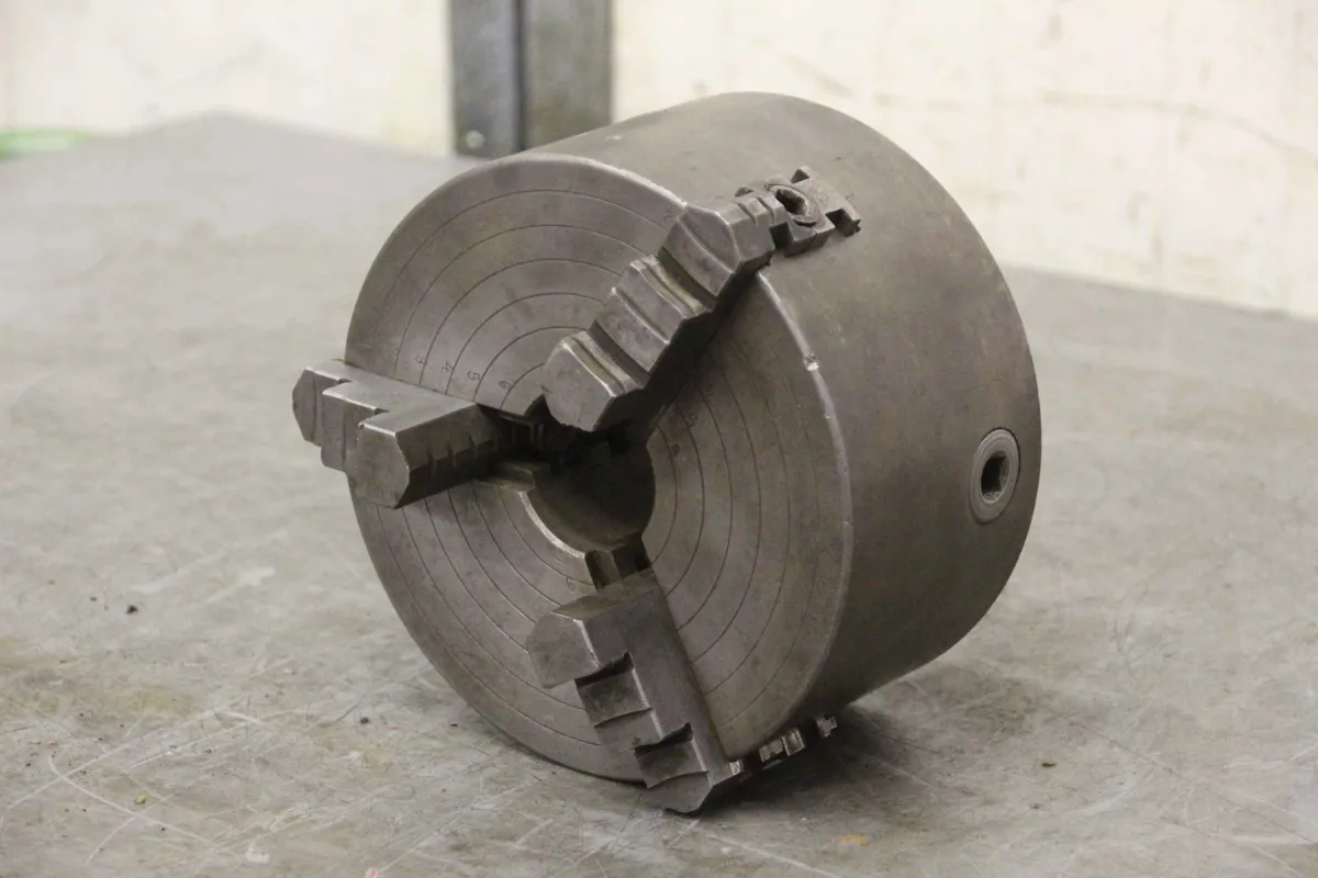 Durchmesser 192 mm Präzisions-Dreibackenfutter