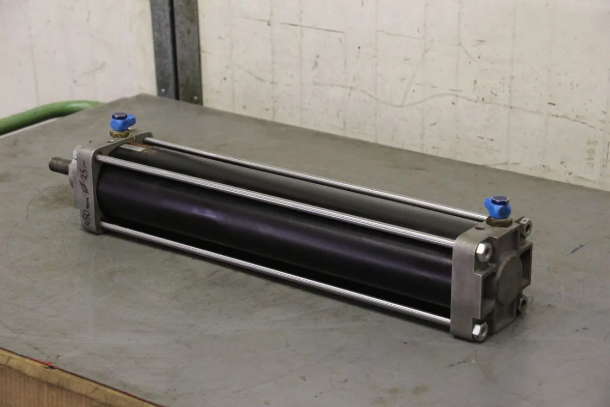Hoerbiger DZC 5100EN/450 Pneumatikzylinder