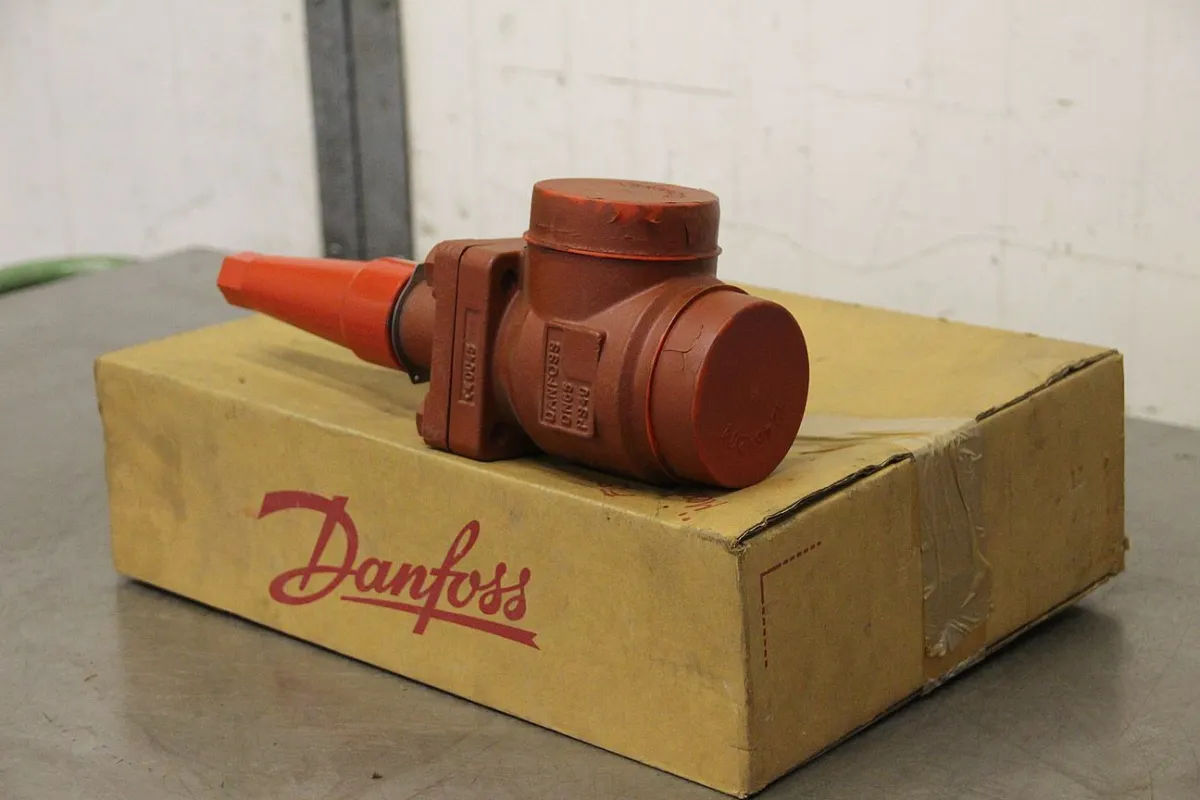 Danfoss SVA-ST65D Shut-off valve