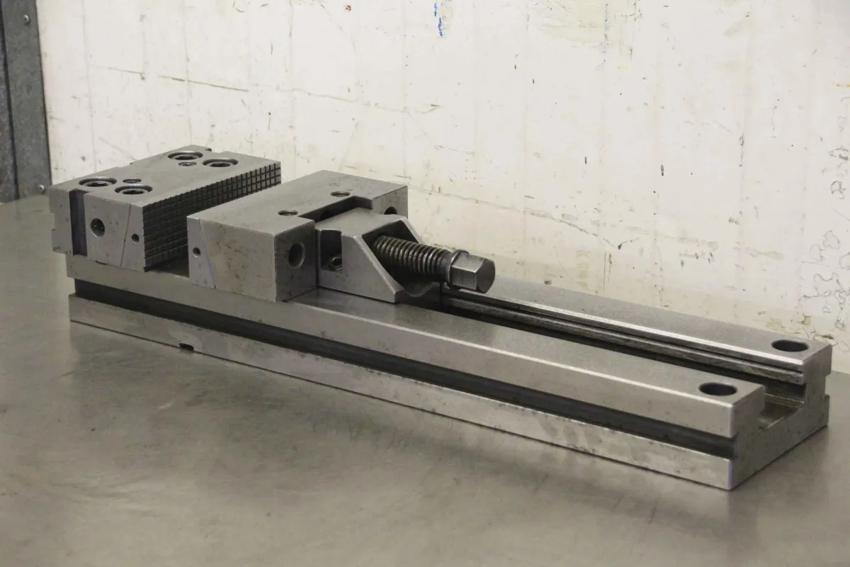 Gerardi Spannweite 450 mm Machine vise