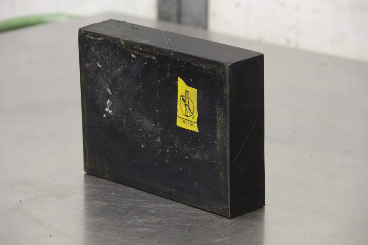Gummi Vorspann-Technik 200 x 150 x 48 mm Gummiplatte