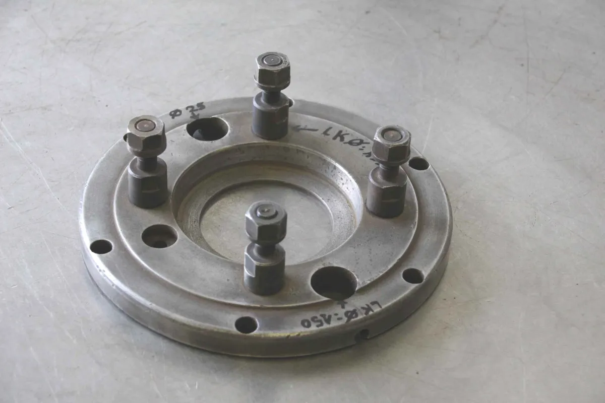Ø 210 mm Futterflansch