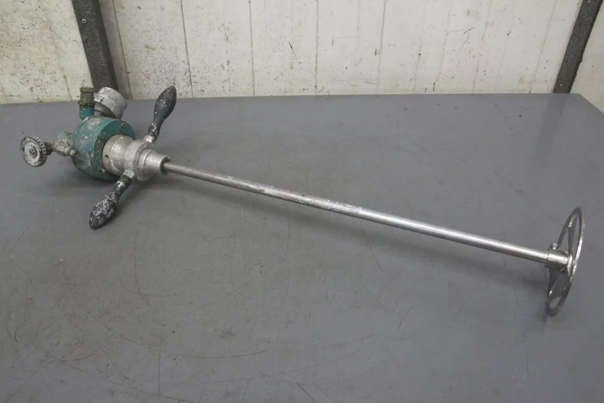 mit Rührstab Druckluft-Rührwerk