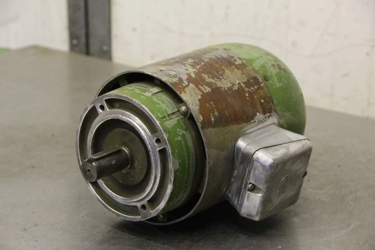 MEZ 2AP90S-4 Elektromotor 1,1 kW 1400 U/min