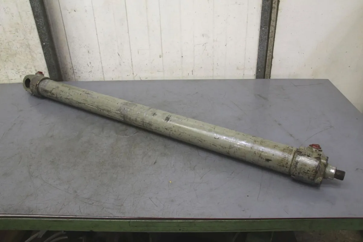 ORSTA R1-63/40x1000 Hydraulikzylinder