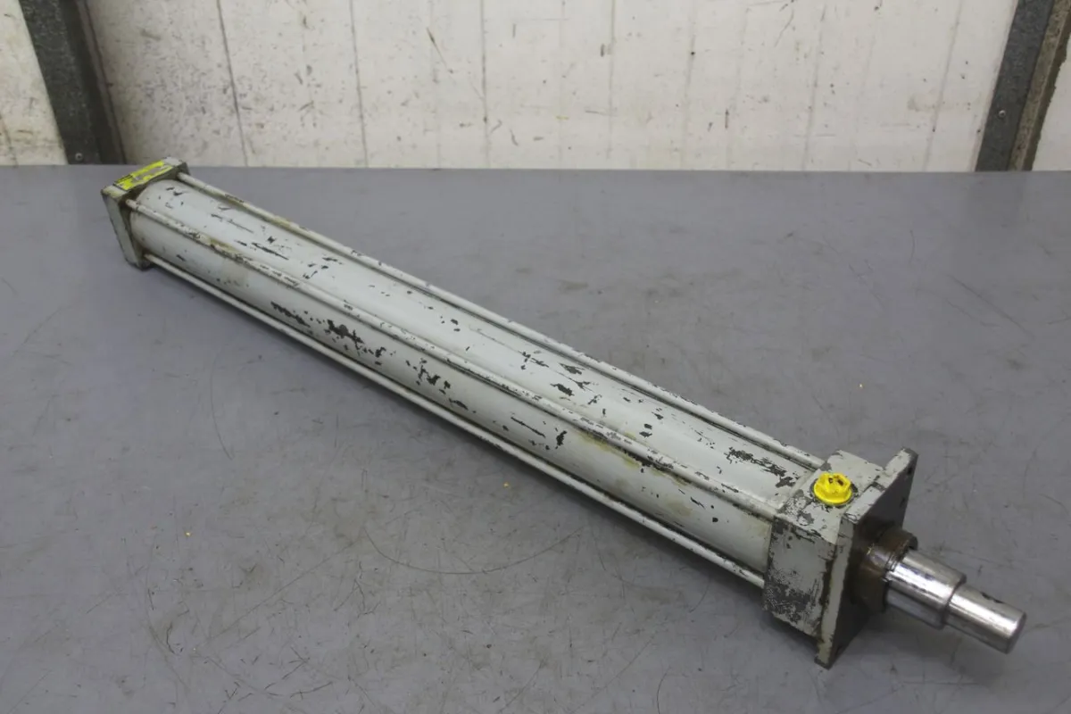 Parker Hub 625 mm U-3LRS33M Hydraulikzylinder